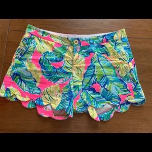 SOLD Lilly Pulitzer Local Flavor size 8